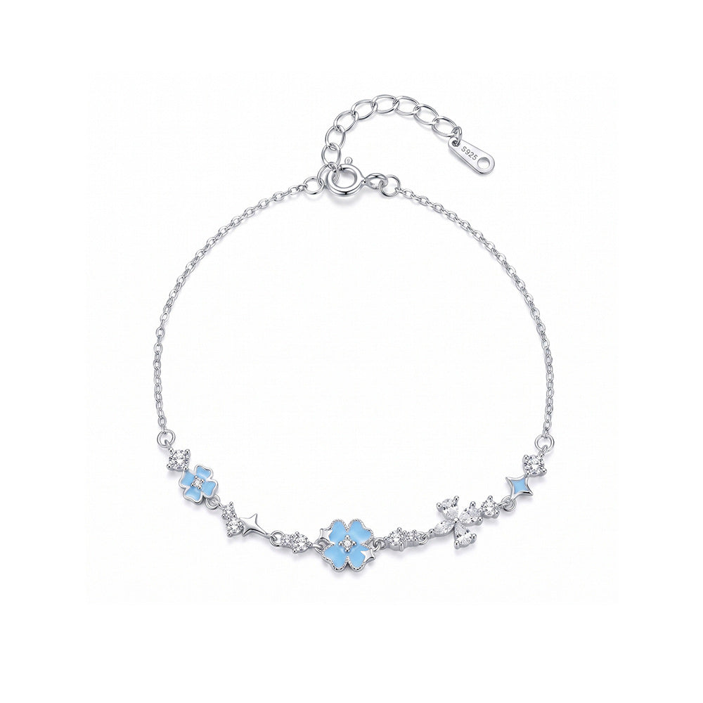 Srebrena narukvica sa djetelinom od plave epoksidne smole