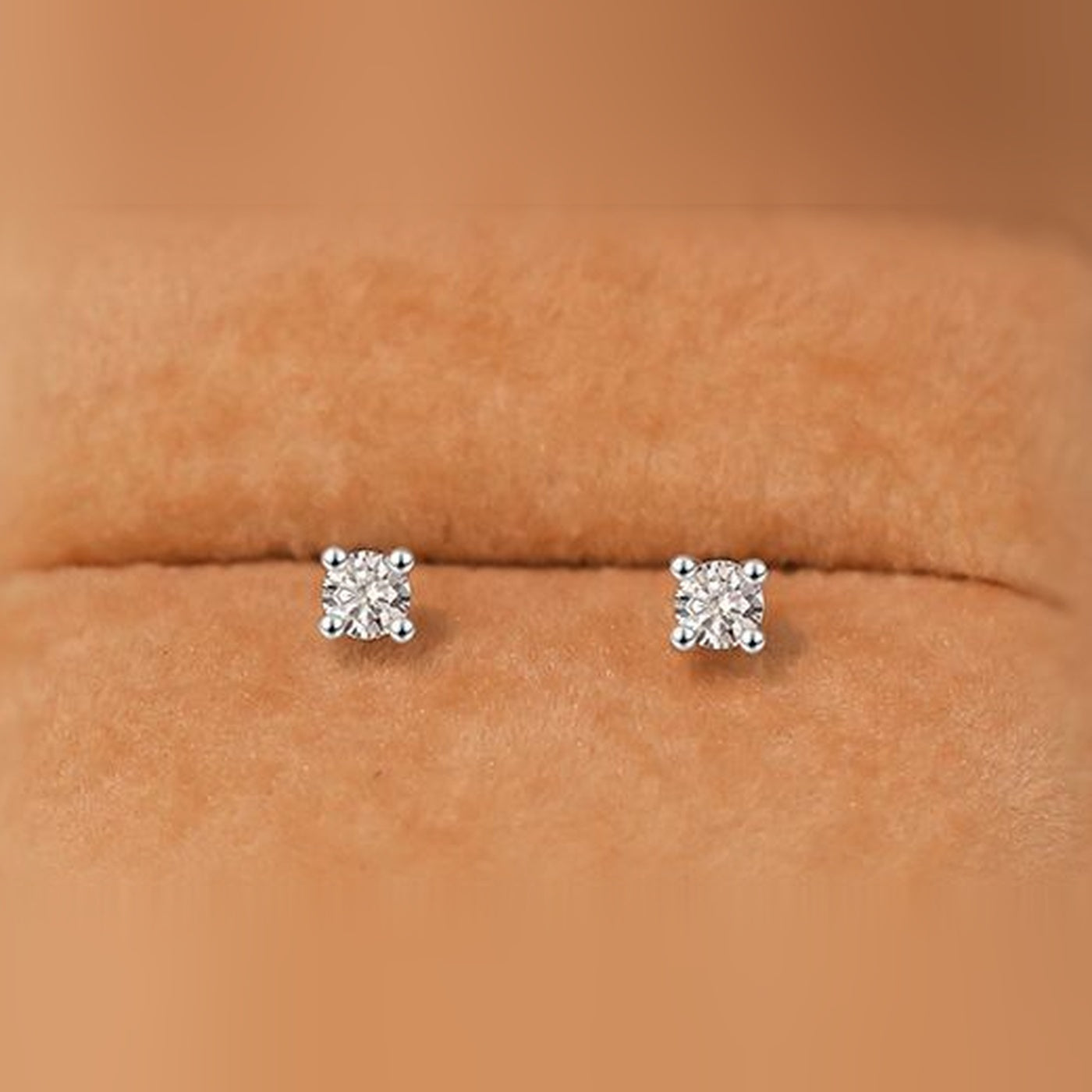 Minđuše sa jednim kamenom 3 mm, par, 925 srebro